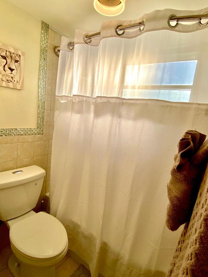 Deluxe Waterfront One Bedroom Apartment With Miami Skyline View, Free Parking 5 Mins Drive To Miami Beach Extérieur photo