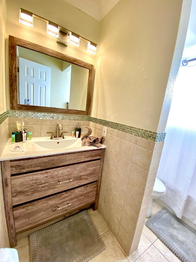 Deluxe Waterfront One Bedroom Apartment With Miami Skyline View, Free Parking 5 Mins Drive To Miami Beach Extérieur photo