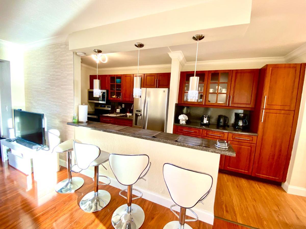 Deluxe Waterfront One Bedroom Apartment With Miami Skyline View, Free Parking 5 Mins Drive To Miami Beach Extérieur photo